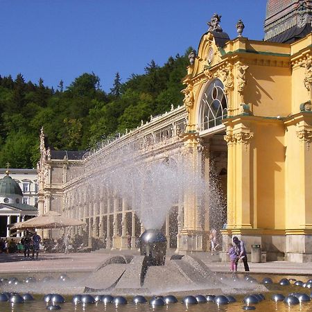 Hotel Maxim Mariënbad Buitenkant foto