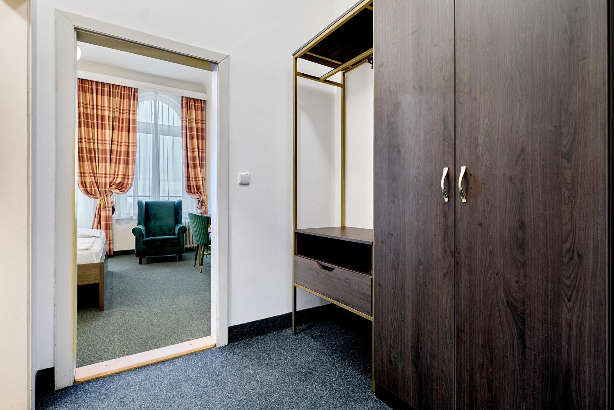 Hotel Maxim Mariënbad Buitenkant foto